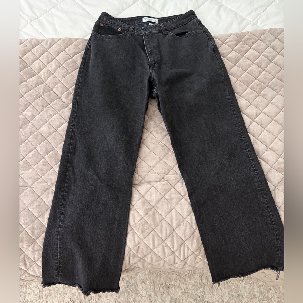 Abercrombie & Fitch Women’s Relaxed Jeans